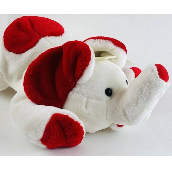Vintage Commonwealth Toy Co Plush White Elephant w Red Heart Holiday Laying Tags - Picture 1 of 12